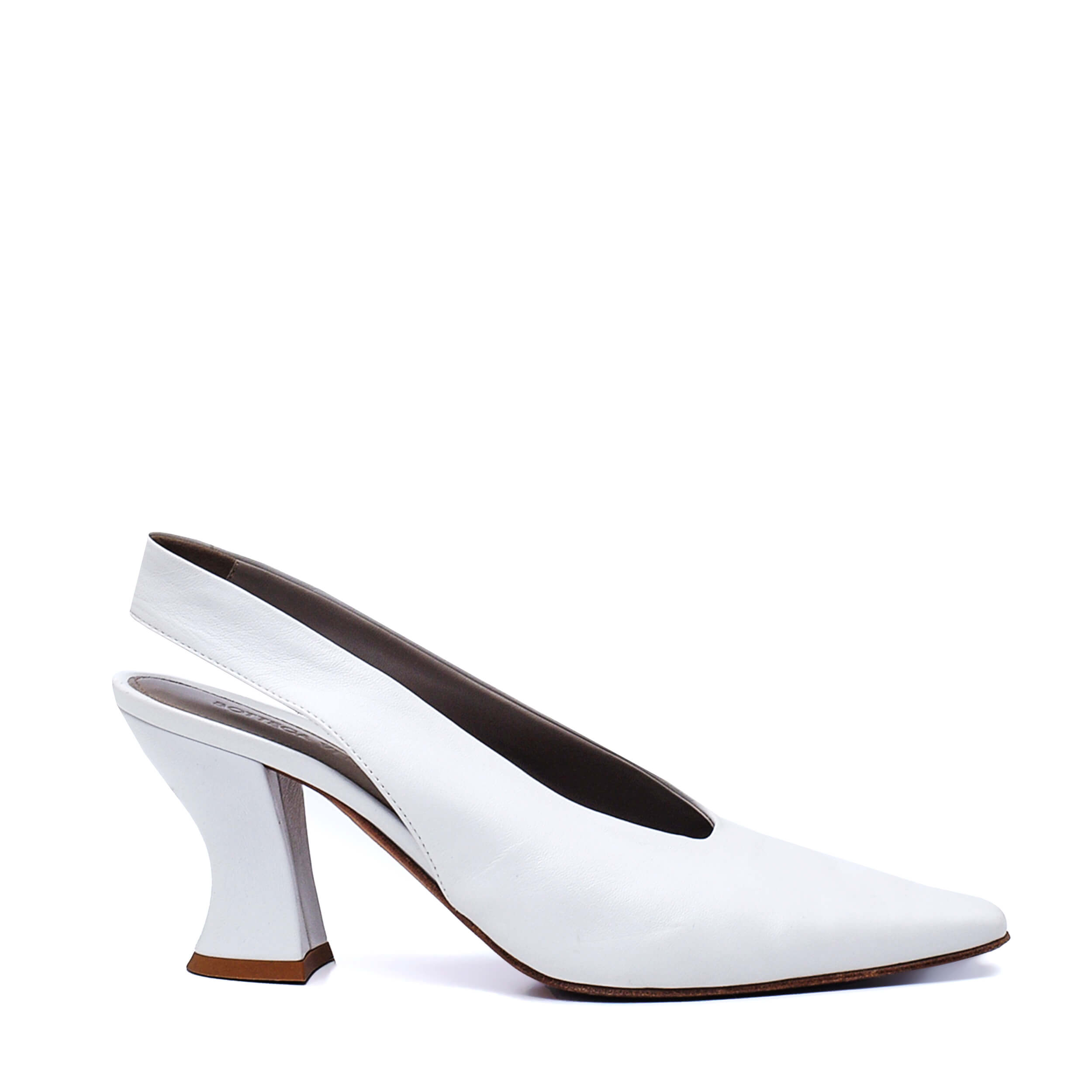 Bottega Veneta - White Lambskin Almond Court Shoes w Cuban Heels / 38